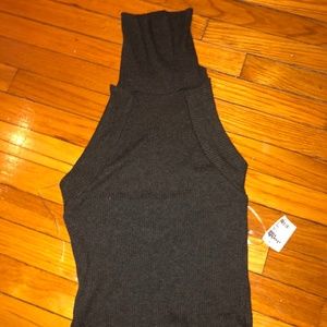 NWT Grey Turtleneck No Sleeve Open Back Shirt